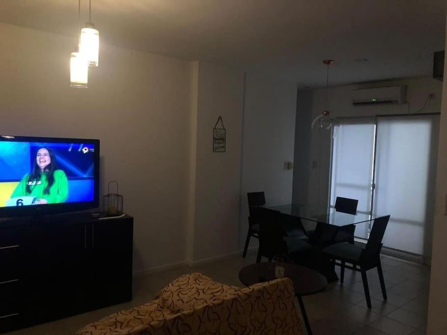 Апартаменты Departamento 3 Ambientes En Ресистенсия Экстерьер фото